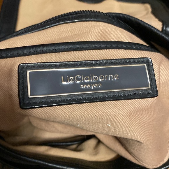 Liz Claiborne New York Genuine Leather Black & Gold Flap Shoulder Bag Purse - Picture 14 of 15